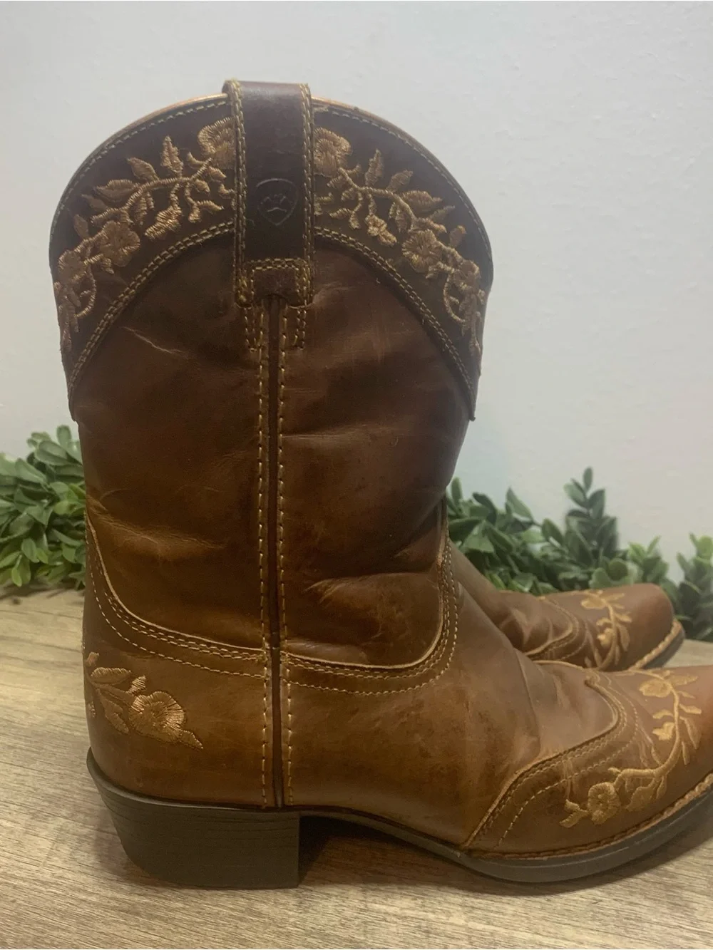 Ariat Girls Brown Leather Embroidered Western Cowboy Boots Size 2C Floral 4LR